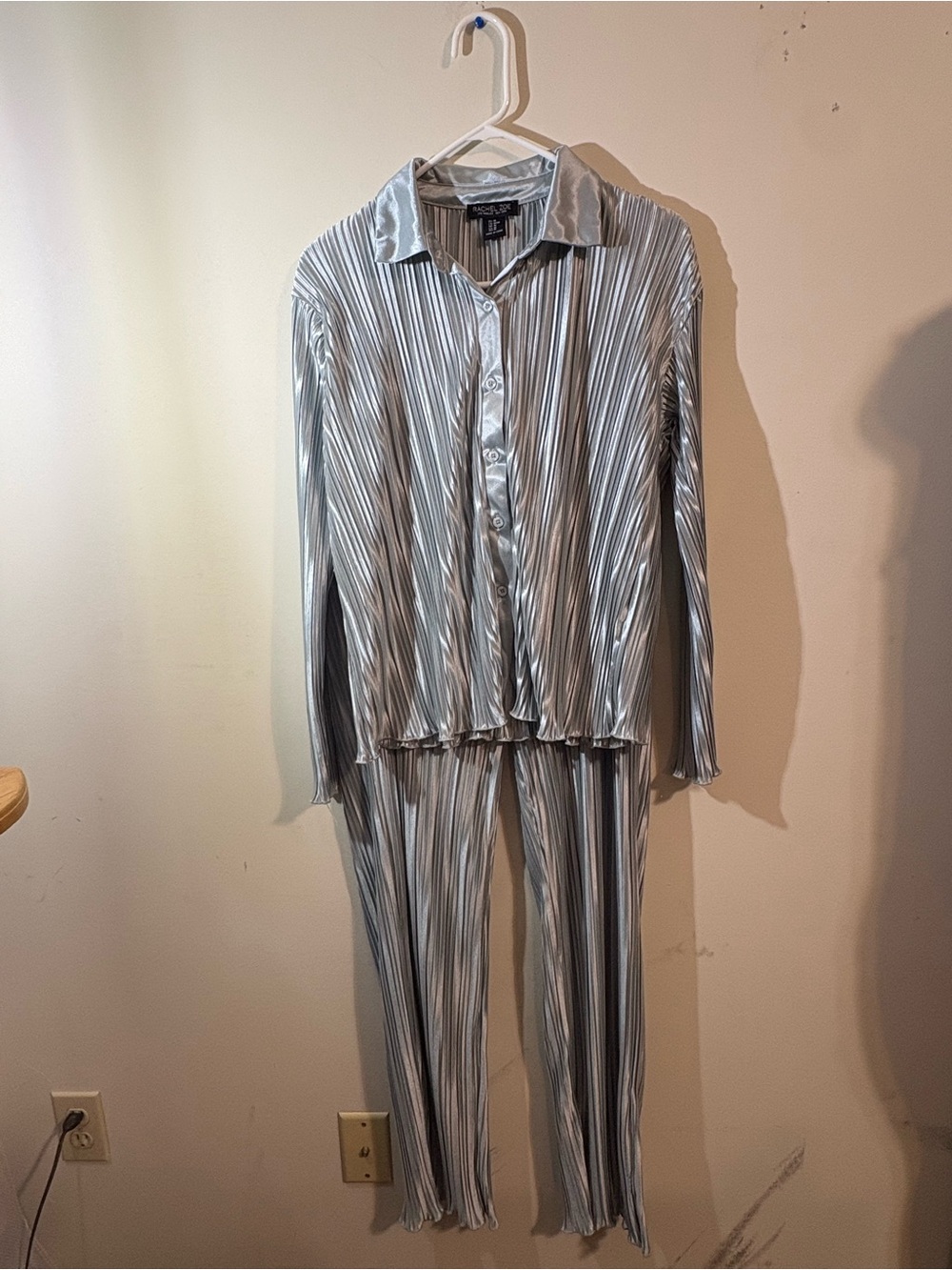 Rachel Zoe Pleated Satin loungewear women’s Medium Button Up Top Pants Set
